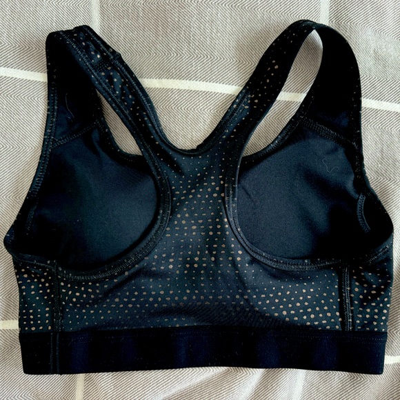 XS black and gold Nike sports bra - Picture 2 of 3